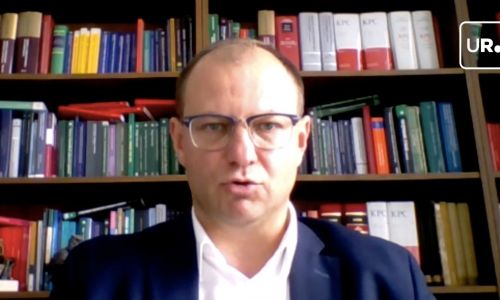 Prof. Łukasz Błaszczak: przedsiębiorcy nie mają wiedzy o sądach arbitrażowych i dlatego boją się z nich korzystać